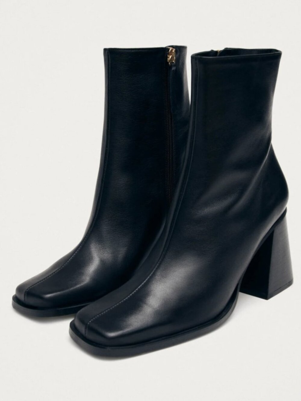 Alohas South Black Leather Ankle Boots